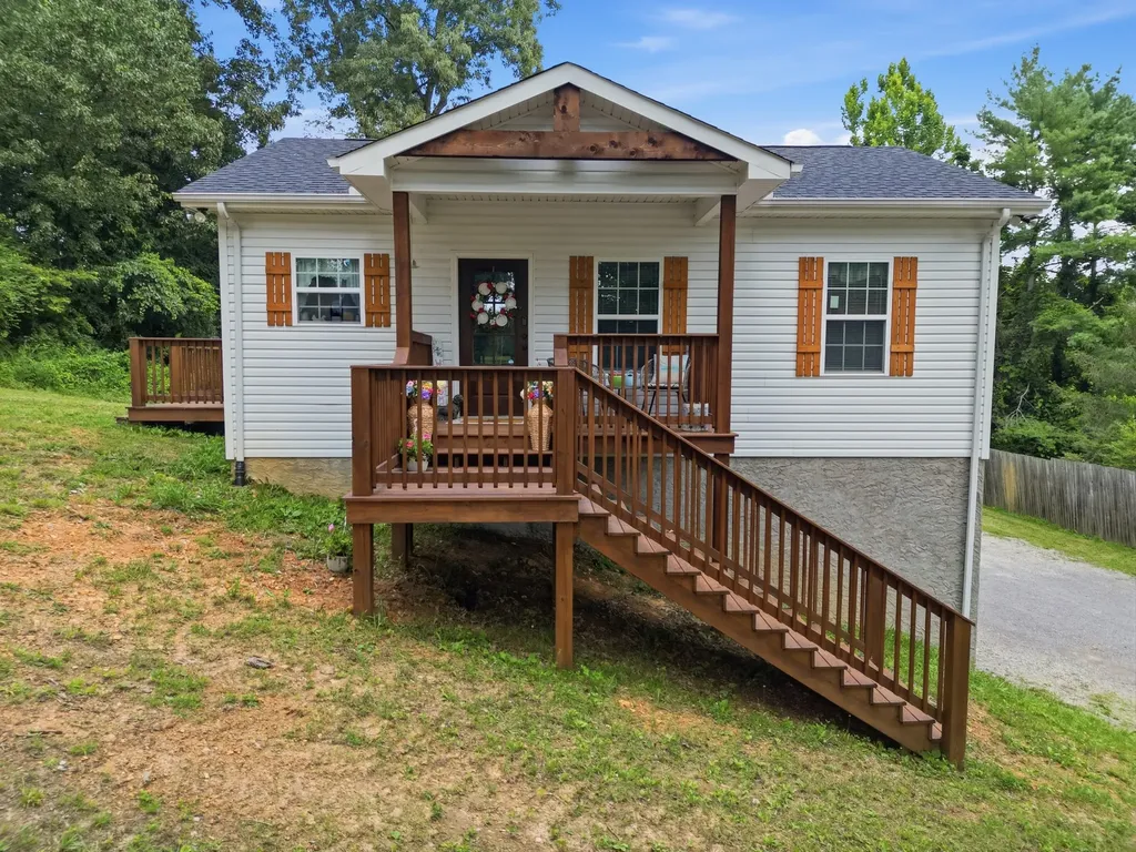 795 Lowery Lane Mcminnville TN 37110