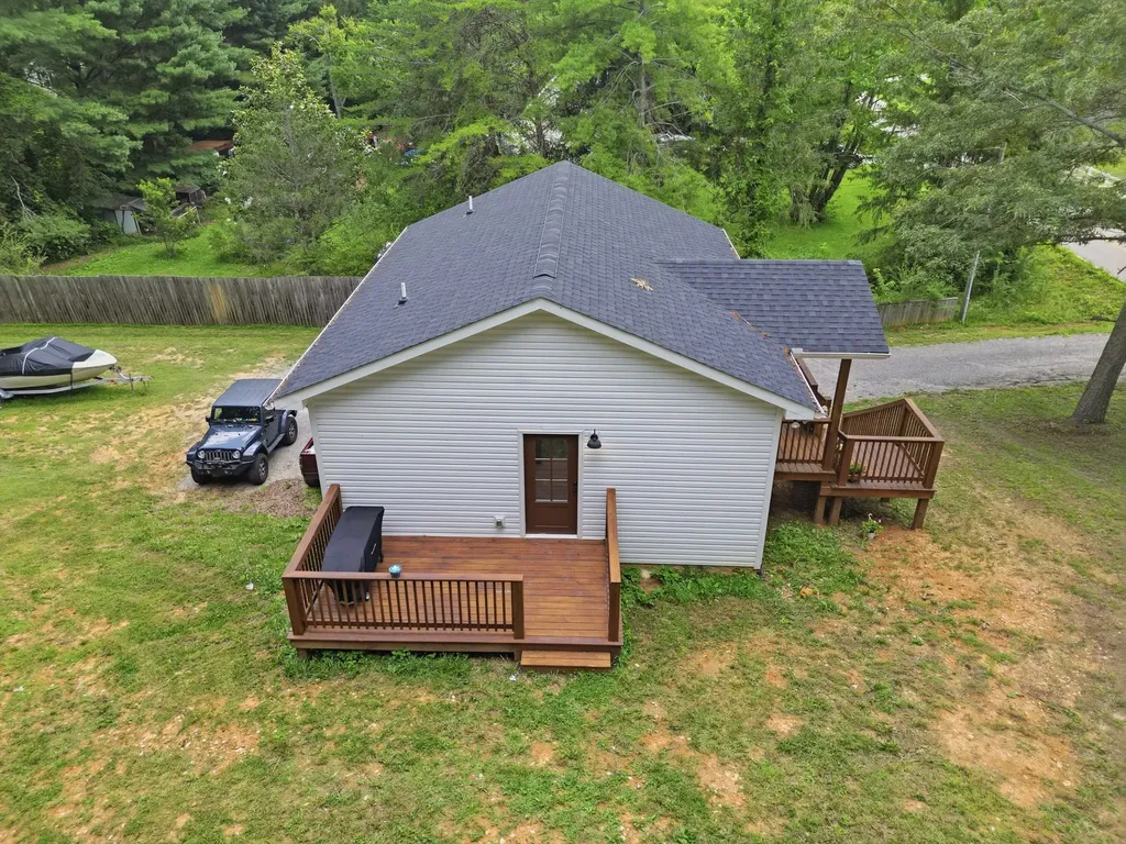 795 Lowery Lane Mcminnville TN 37110