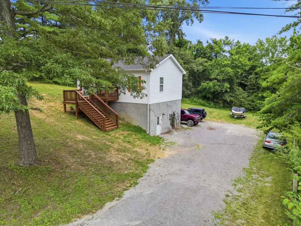 795 Lowery Lane Mcminnville TN 37110