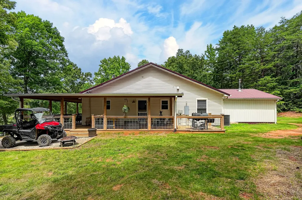 211 Arizona Lane Walling TN 38587