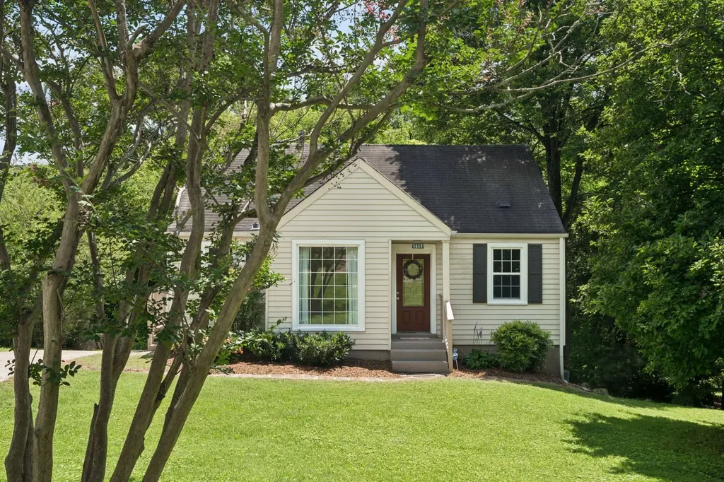 1317 Saturn Drive Nashville TN 37217