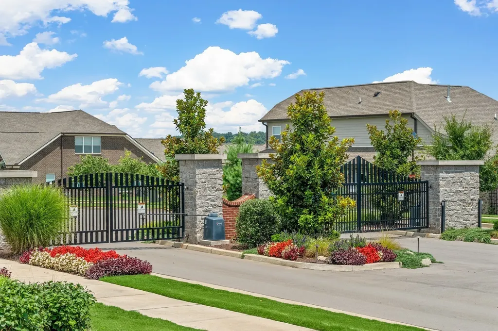 6174 Binns Lane Hermitage TN 37076