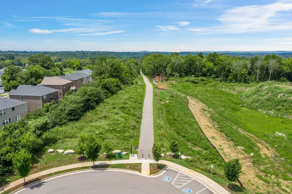 6174 Binns Lane Hermitage TN 37076