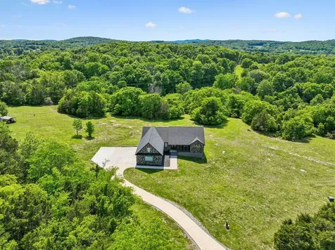 2064 Roberts Road Watertown TN 37184