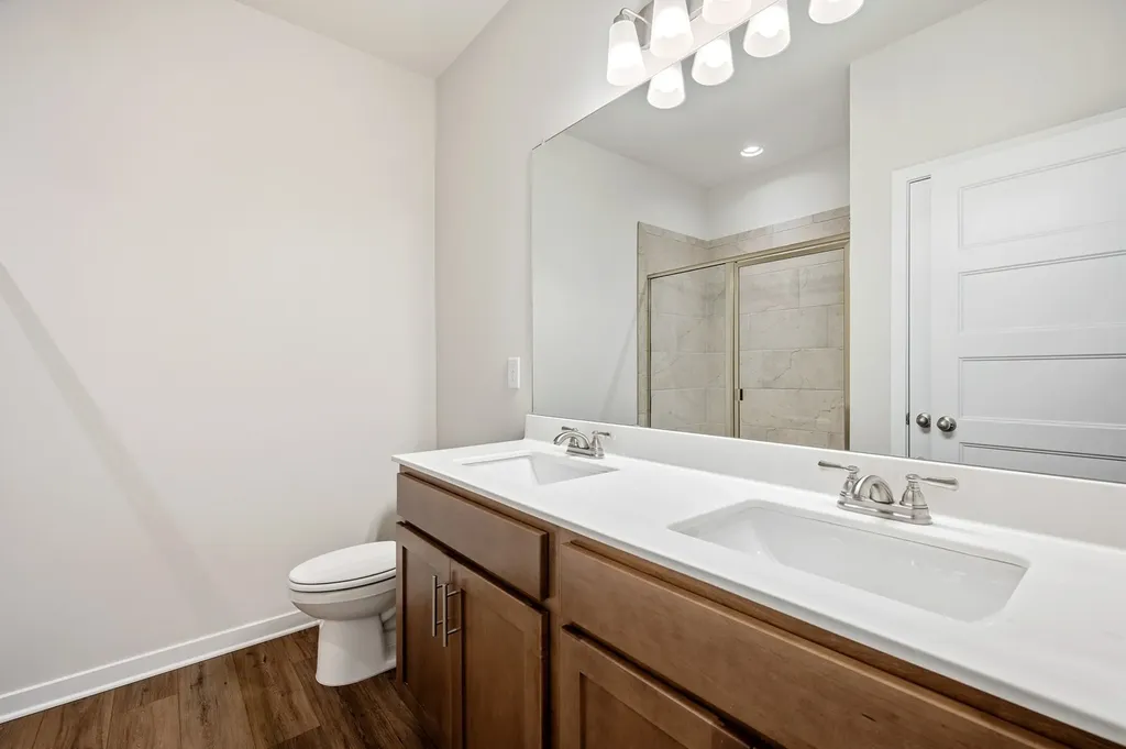 1829 Charlie Place White House TN 37188
