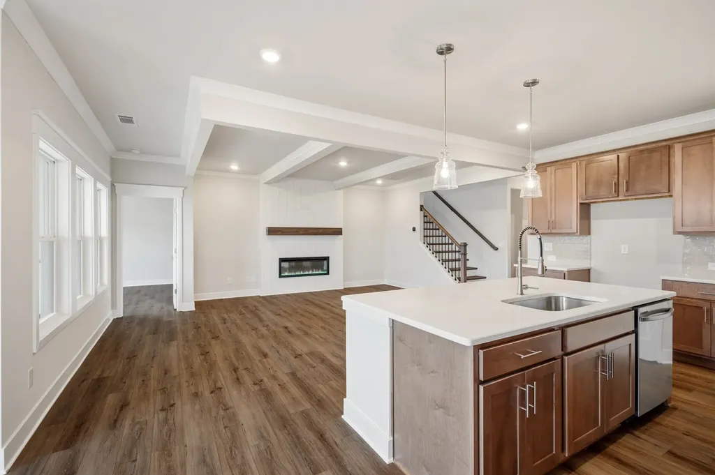 1829 Charlie Place White House TN 37188