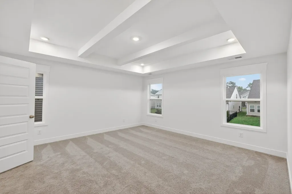 2561 Charlie Place White House TN 37188