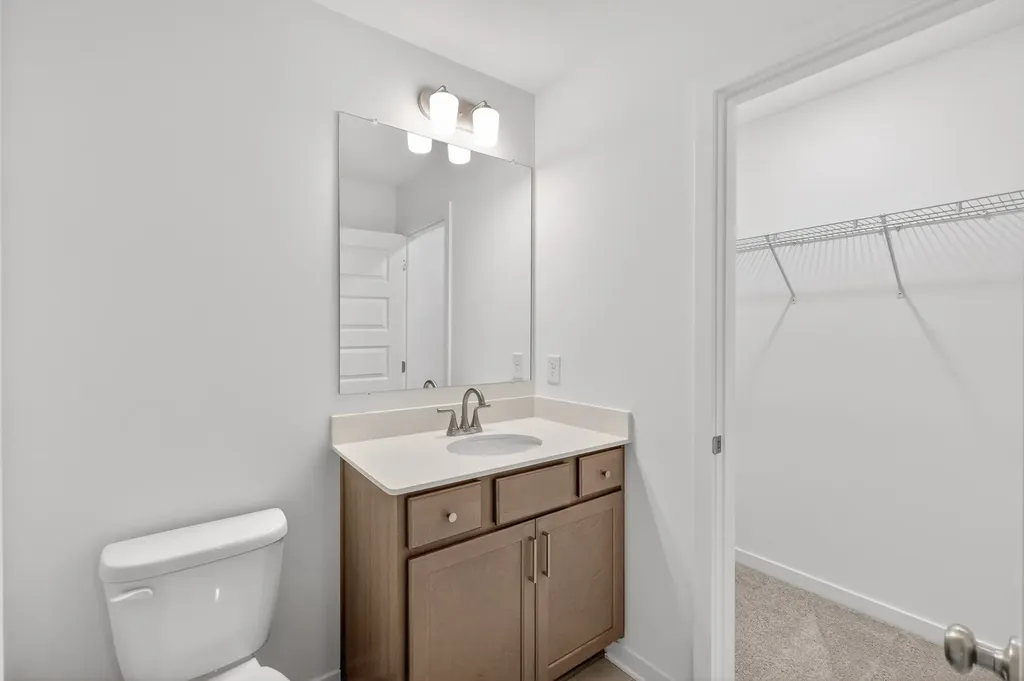 2561 Charlie Place White House TN 37188