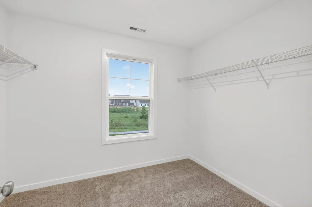 2561 Charlie Place White House TN 37188