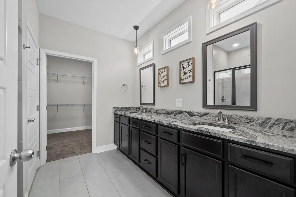 2684 Remington Trace Clarksville TN 37043