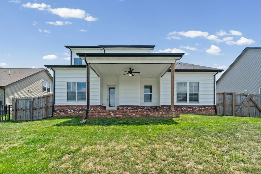 2684 Remington Trace Clarksville TN 37043