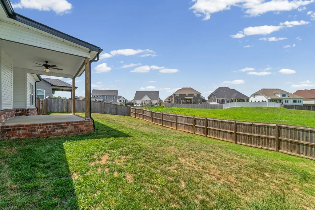 2684 Remington Trace Clarksville TN 37043