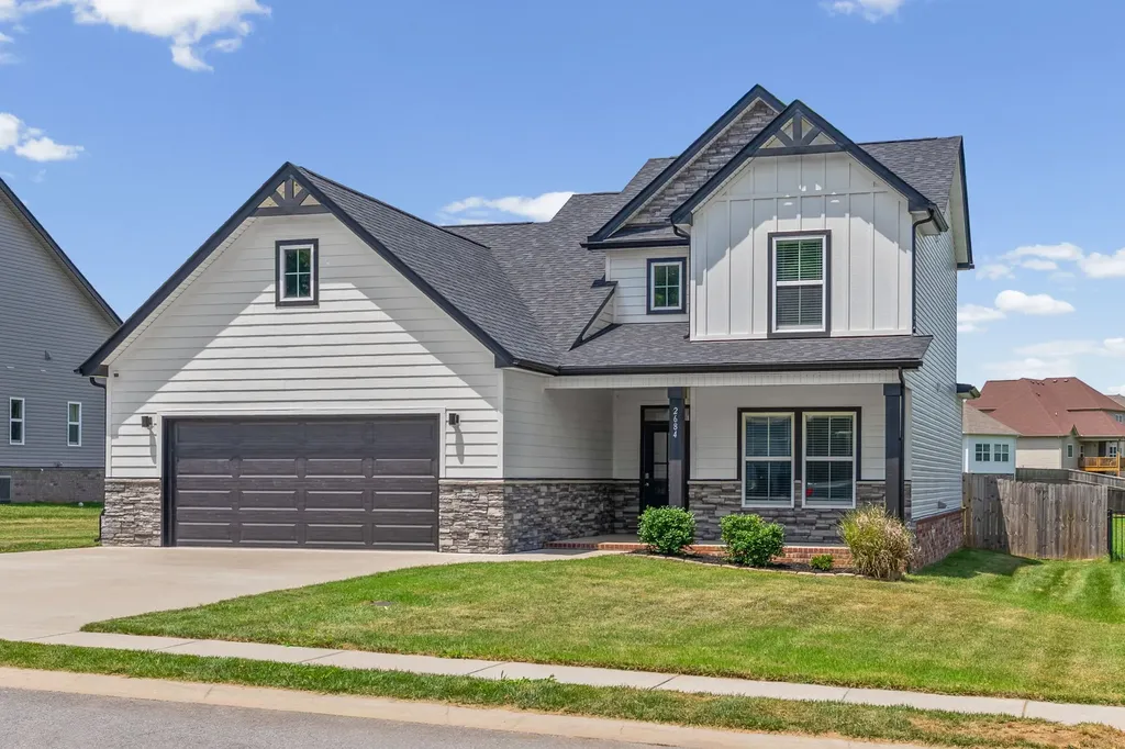 2684 Remington Trace Clarksville TN 37043