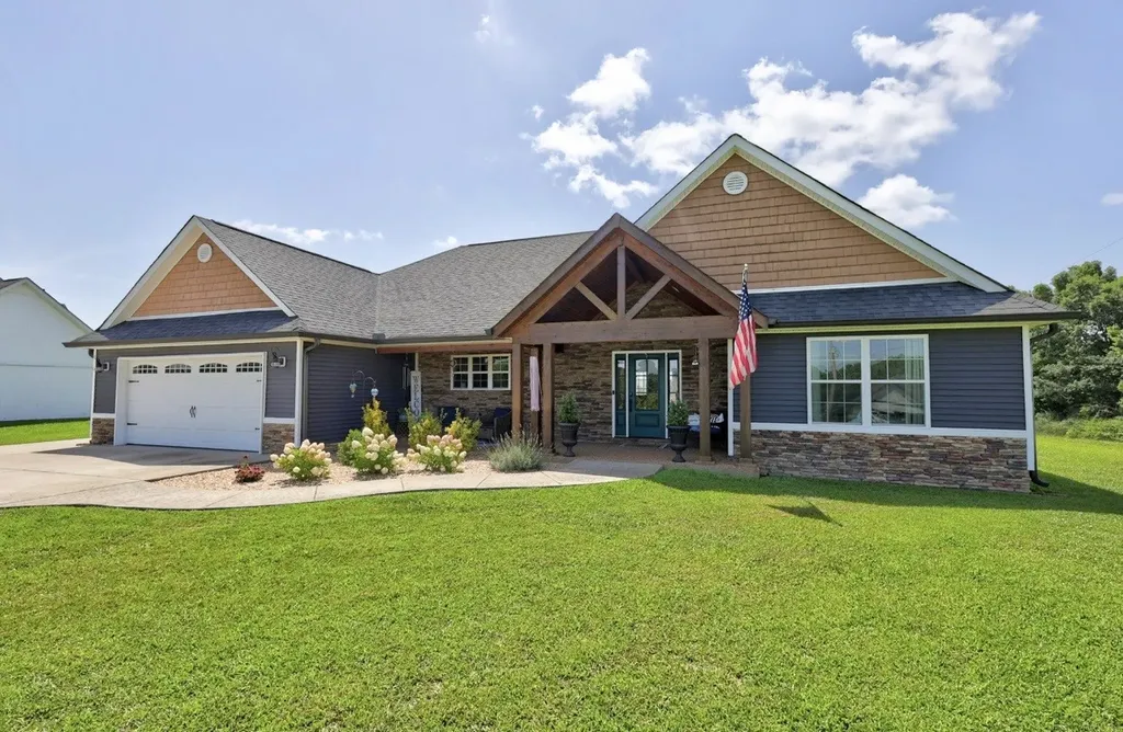 1170 Abiff Road, E Bon Aqua TN 37025