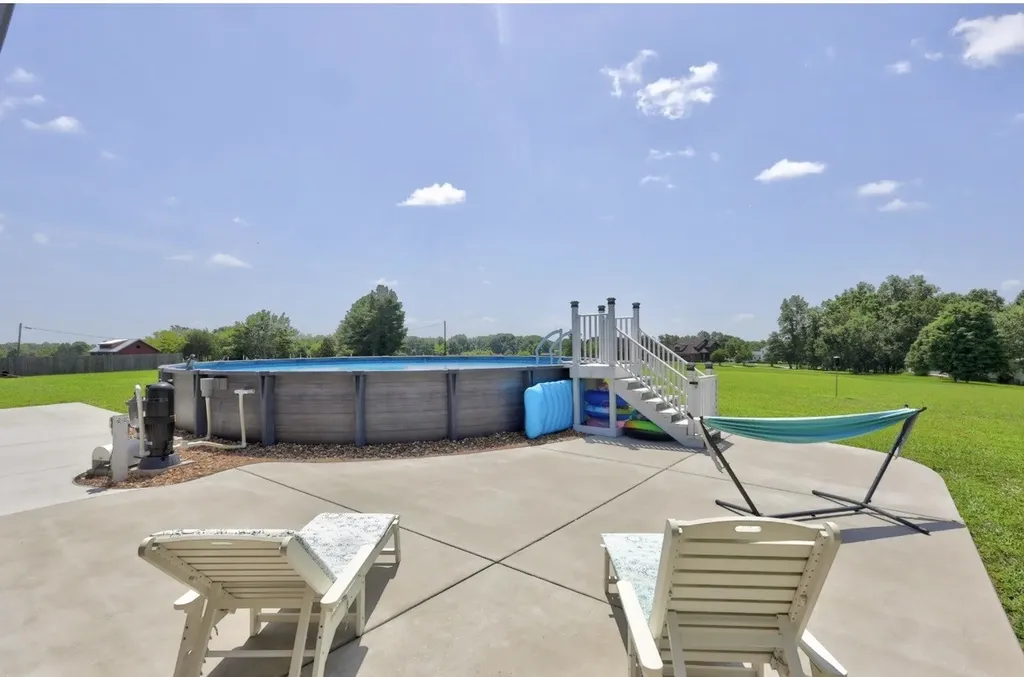1170 Abiff Road, E Bon Aqua TN 37025