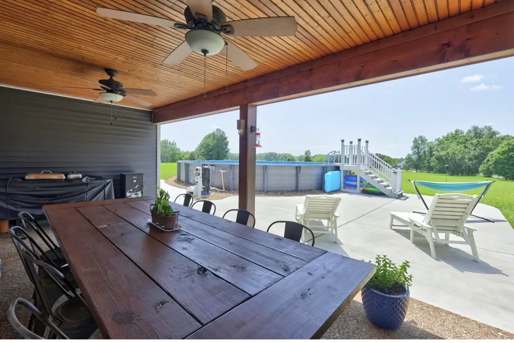 1170 Abiff Road, E Bon Aqua TN 37025