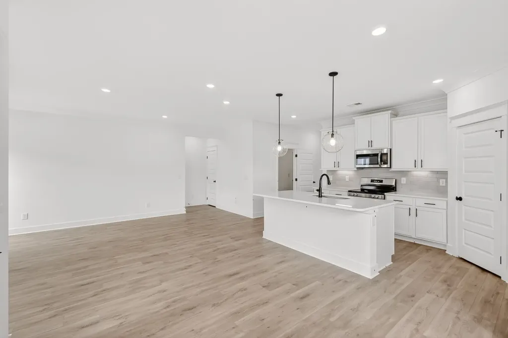 1479 Charlie Place White House TN 37188