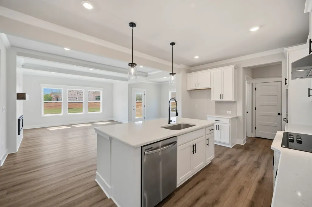 1688 Charlie Place White House TN 37188