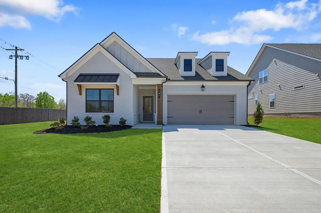 1688 Charlie Place White House TN 37188