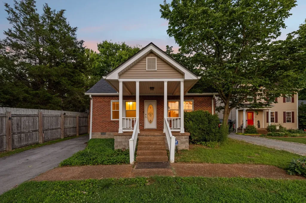 226 54th Ave, N Nashville TN 37209