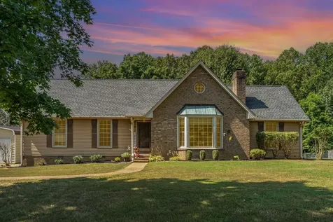 8049 New Chapel Road Springfield TN 37172