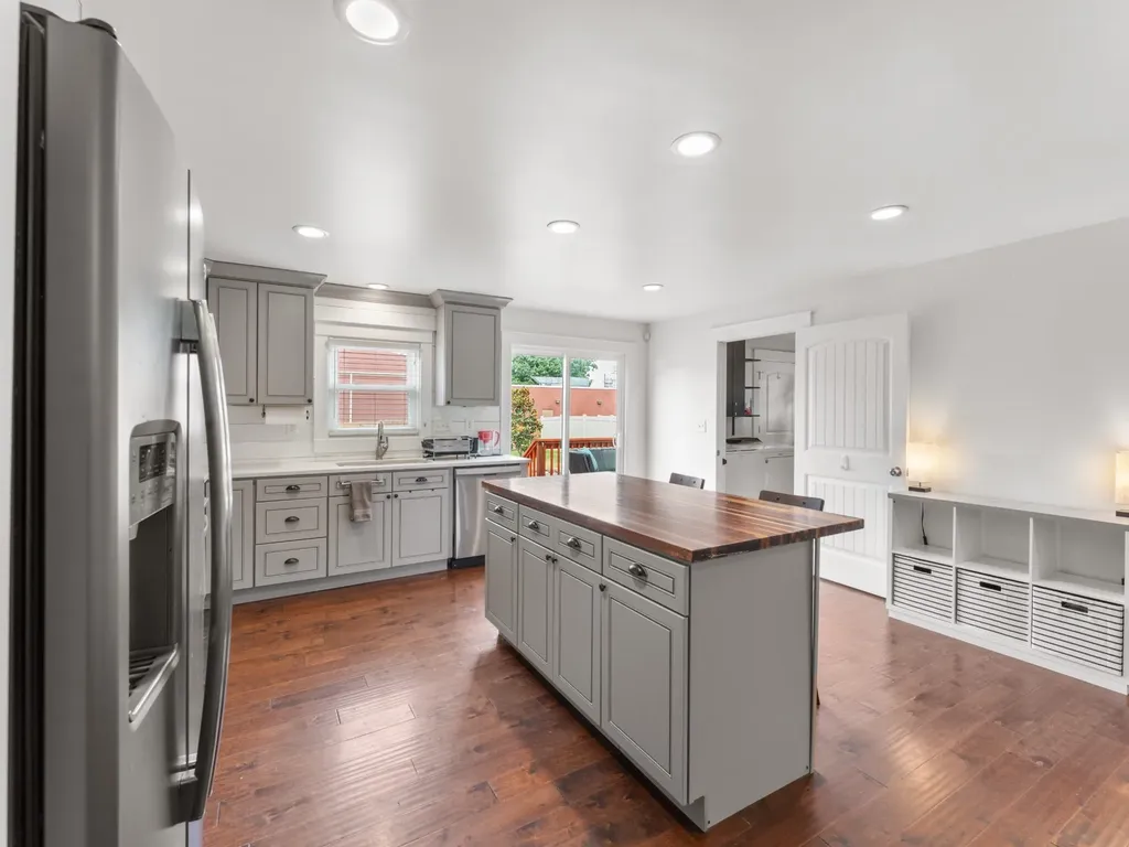 1503 21st Ave, N Nashville TN 37208