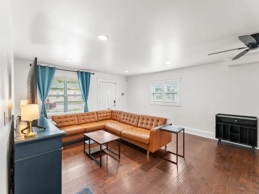1503 21st Ave, N Nashville TN 37208