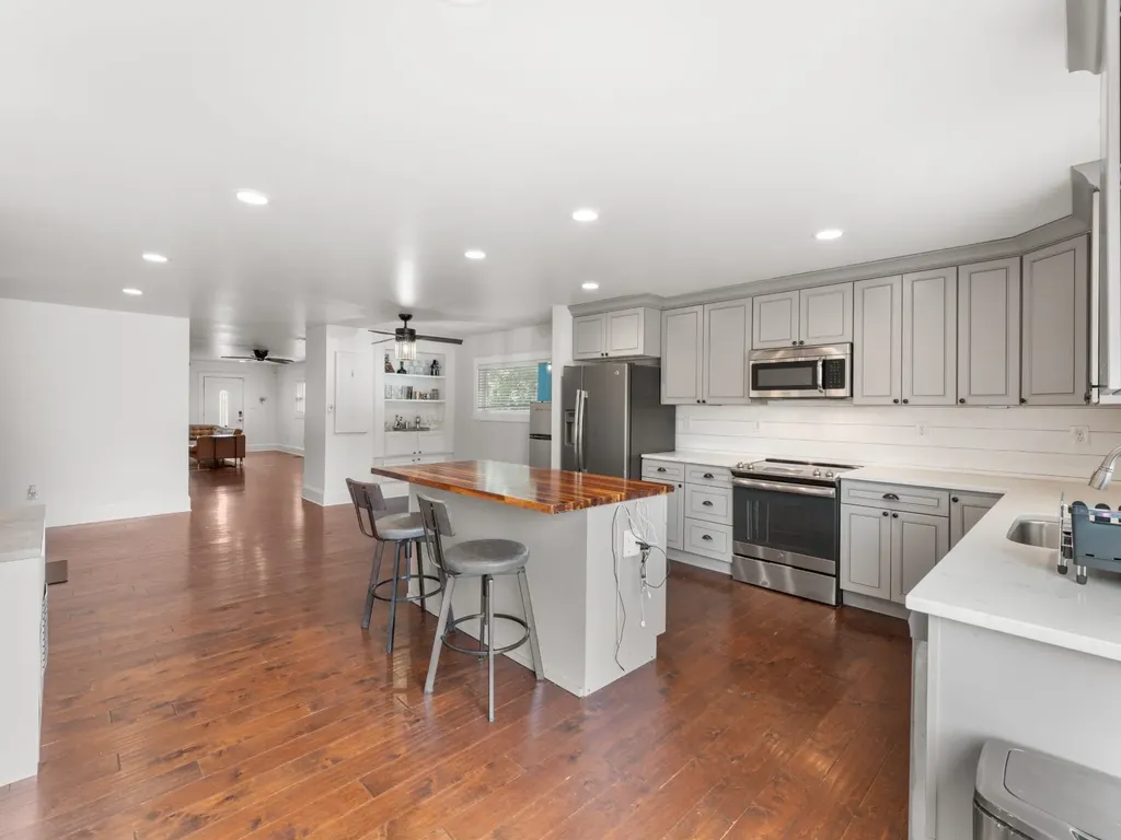 1503 21st Ave, N Nashville TN 37208