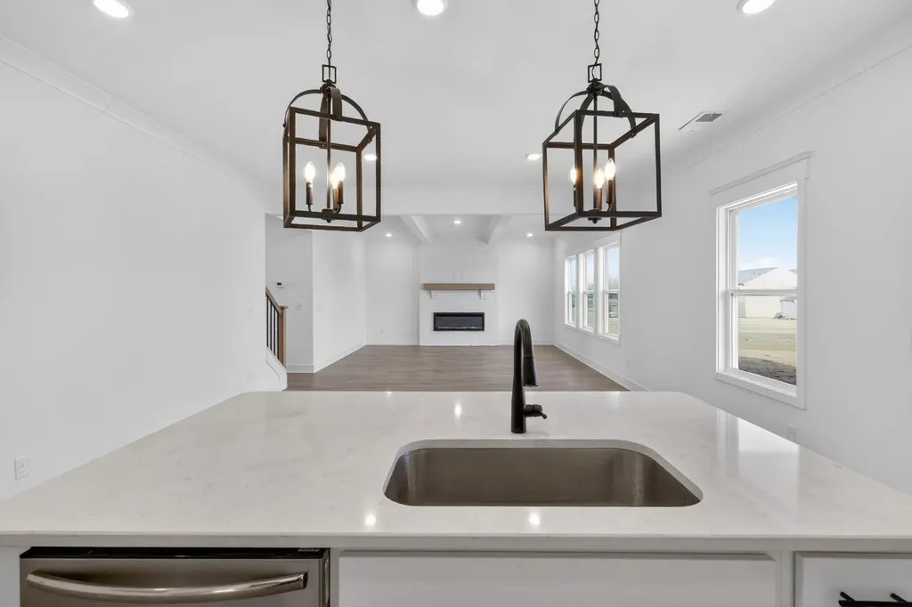 148 Yuma Lane White House TN 37188