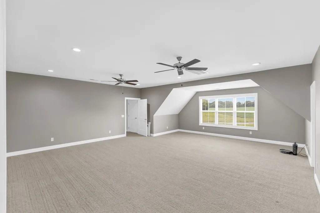 69 Meadows Road Hillsboro TN 37342