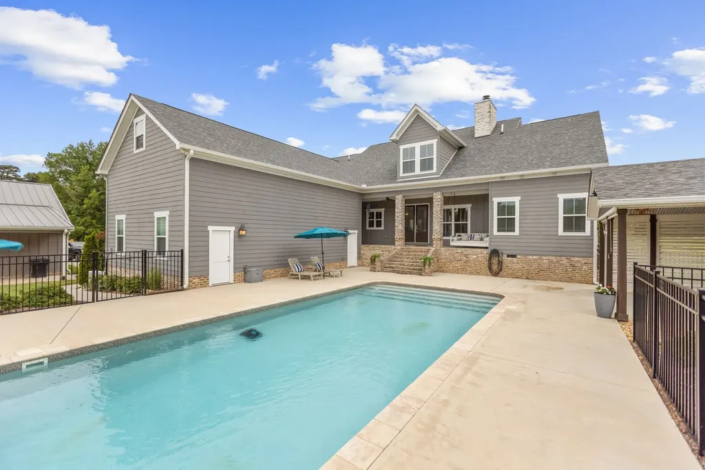 69 Meadows Road Hillsboro TN 37342