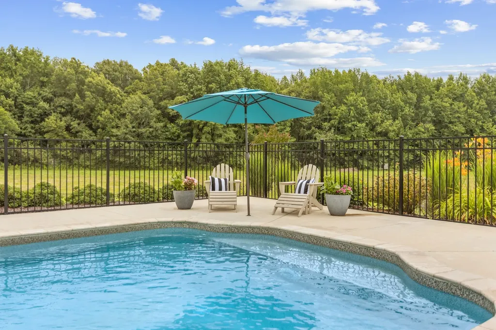 69 Meadows Road Hillsboro TN 37342