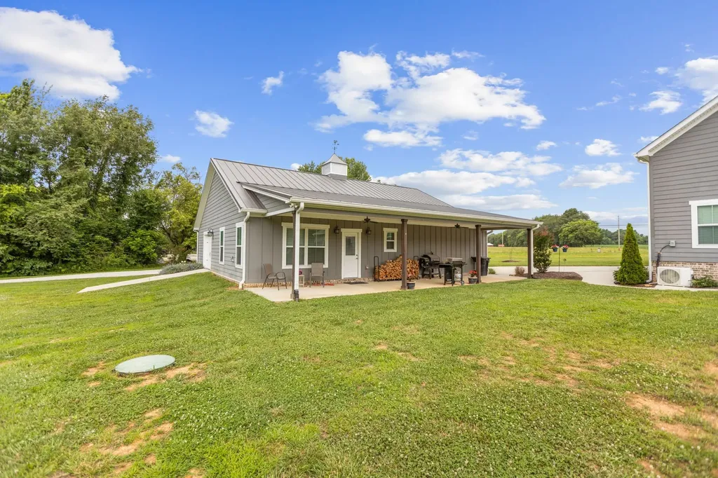69 Meadows Road Hillsboro TN 37342