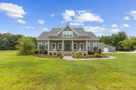 69 Meadows Road Hillsboro TN 37342