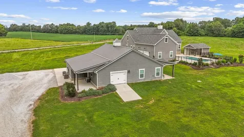 69 Meadows Road Hillsboro TN 37342