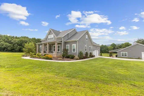 69 Meadows Road Hillsboro TN 37342