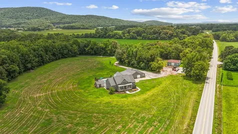 69 Meadows Road Hillsboro TN 37342
