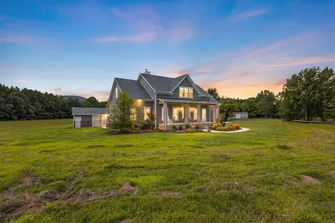 69 Meadows Road Hillsboro TN 37342