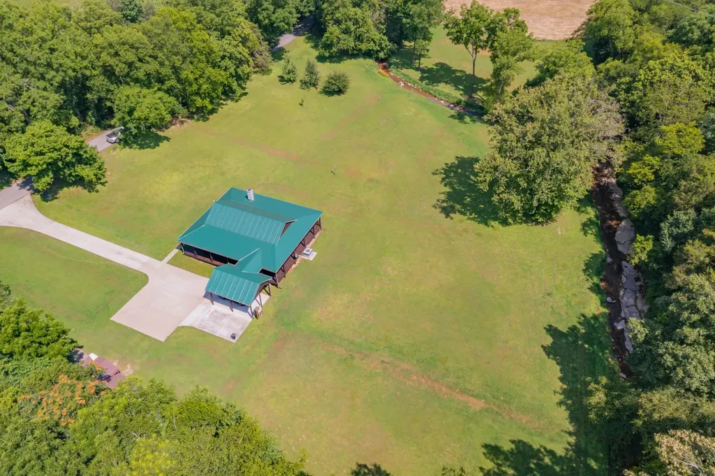 378 Bobo Hollow Road Tullahoma TN 37388
