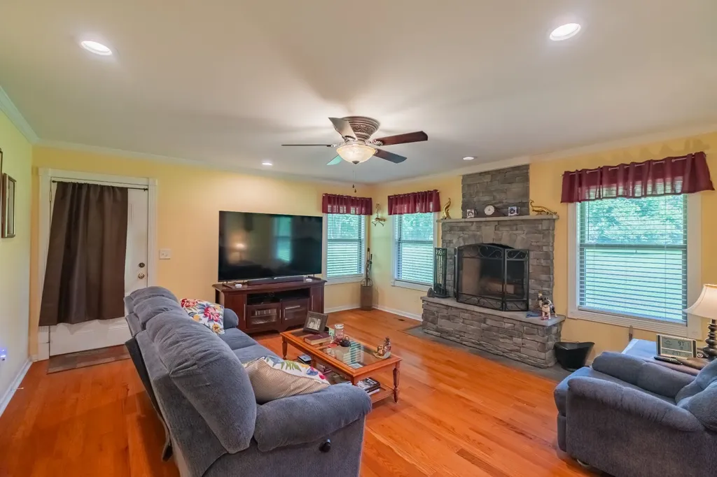 378 Bobo Hollow Road Tullahoma TN 37388