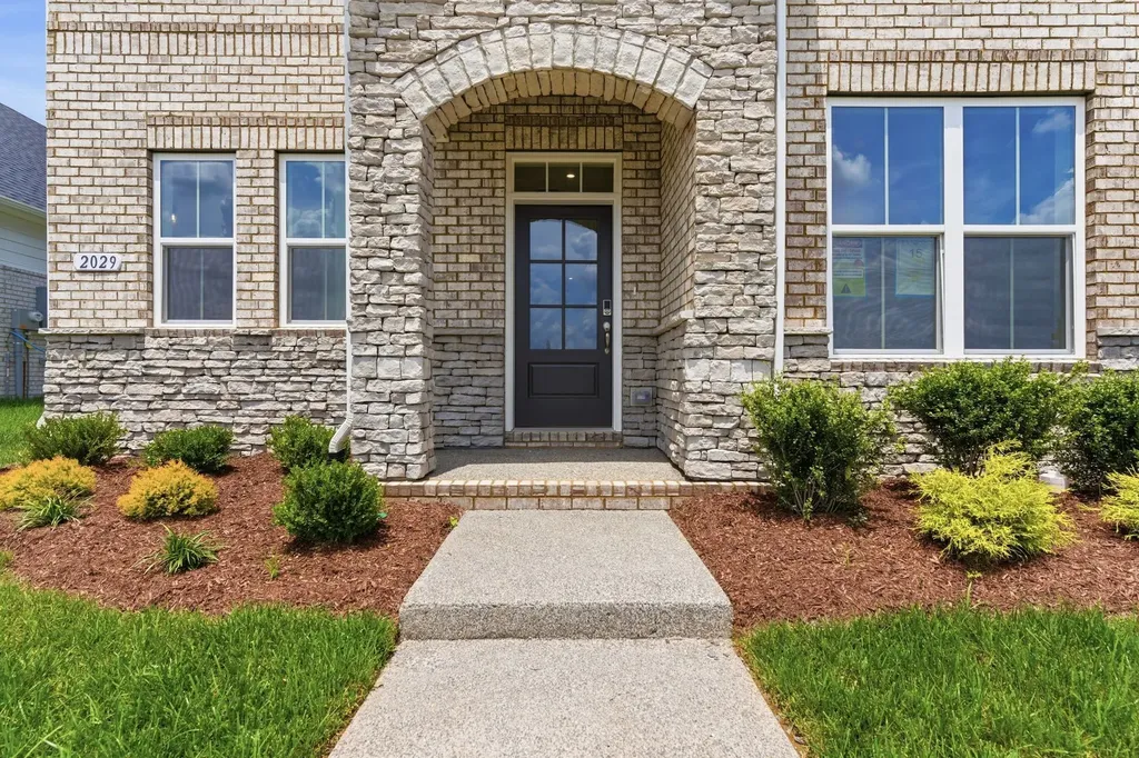 2029 Holbrook Road Mount Juliet TN 37122