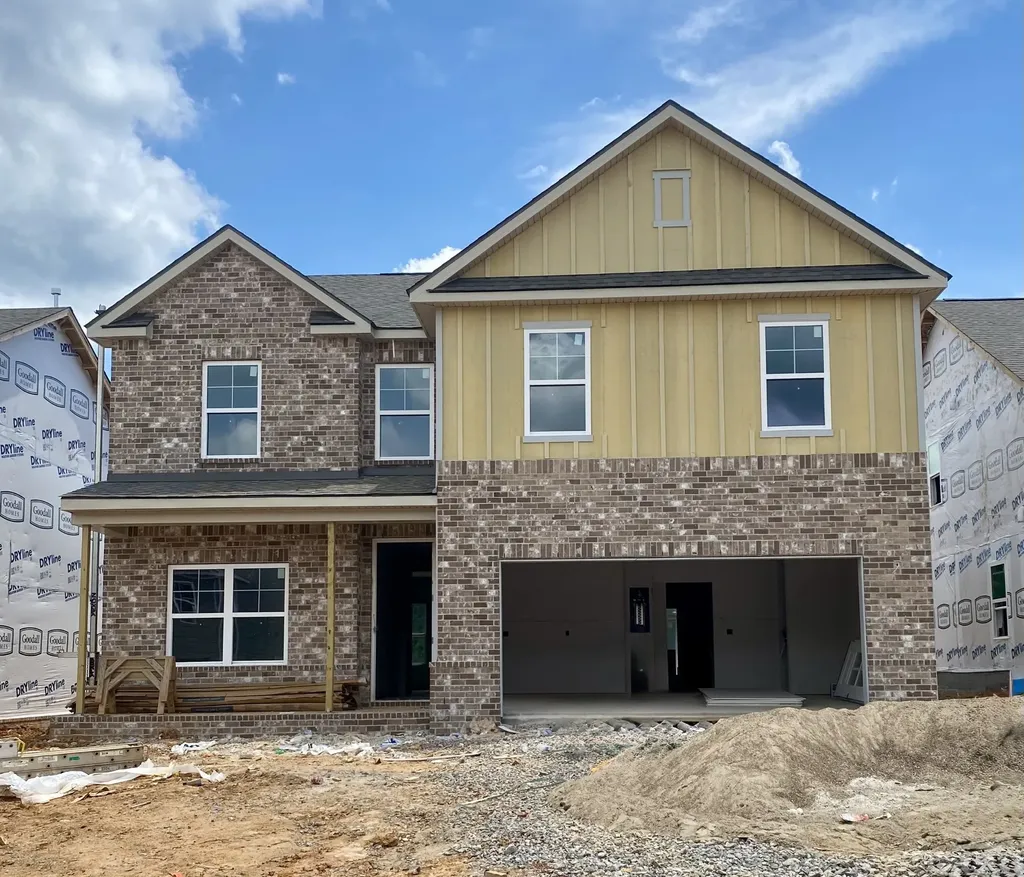 153 Yuma Lane White House TN 37188