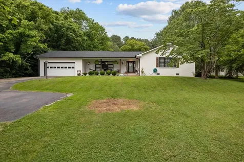 4273 Main St, W Erin TN 37061