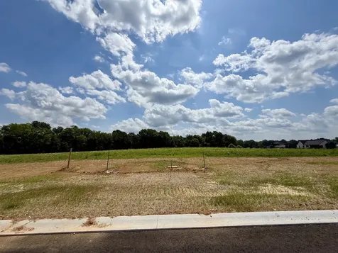 13 Fawn Meadows Clarksville TN 37043