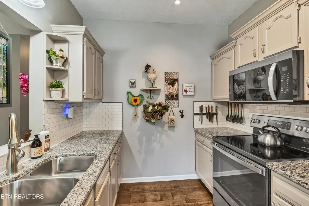 2010 Misty Glen Lane Knoxville TN 37909