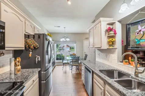 2010 Misty Glen Lane Knoxville TN 37909