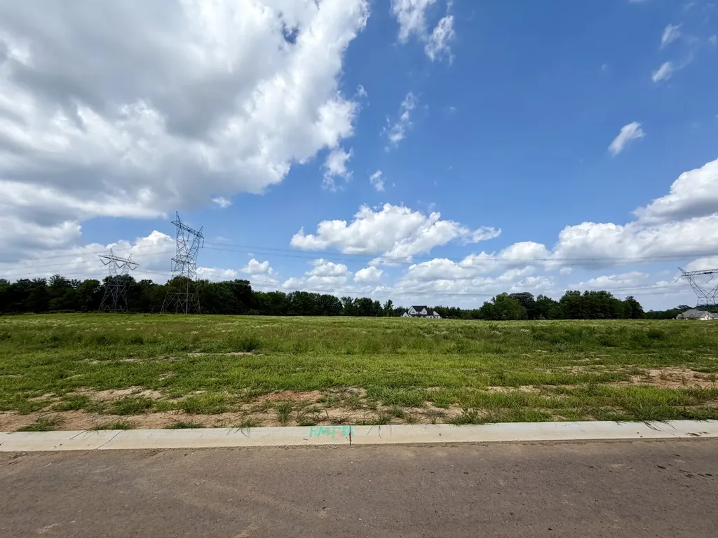 30 Fawn Meadows Clarksville TN 37043