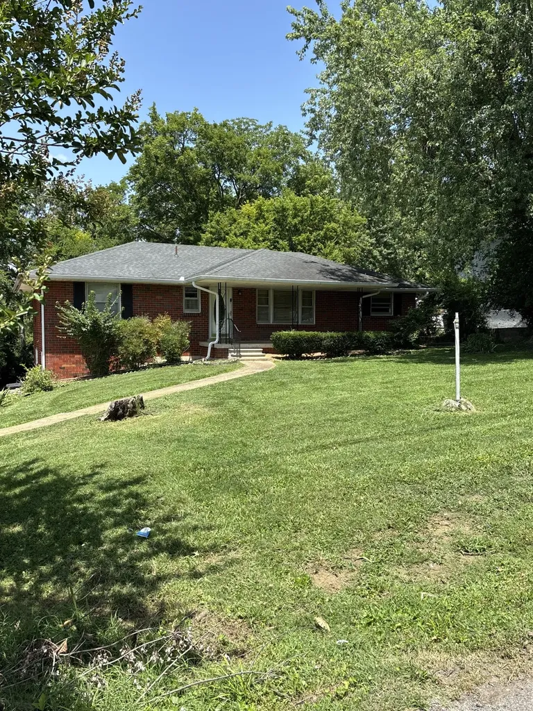 131 Robinhood Circle Hendersonville TN 37075