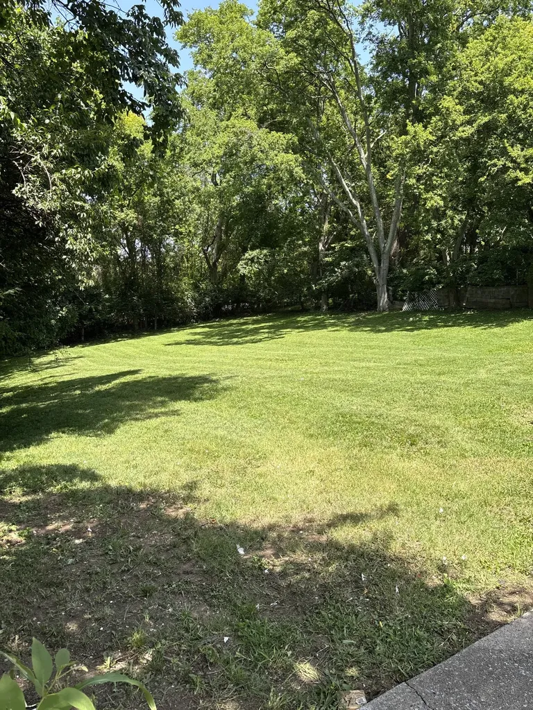 131 Robinhood Circle Hendersonville TN 37075