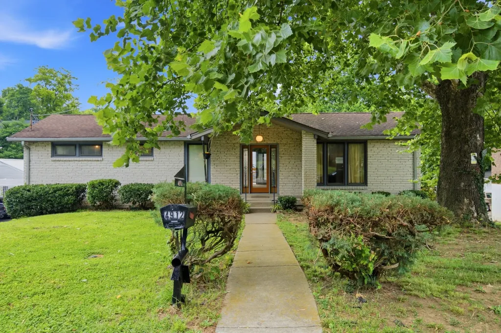4912 Shasta Drive Nashville TN 37211